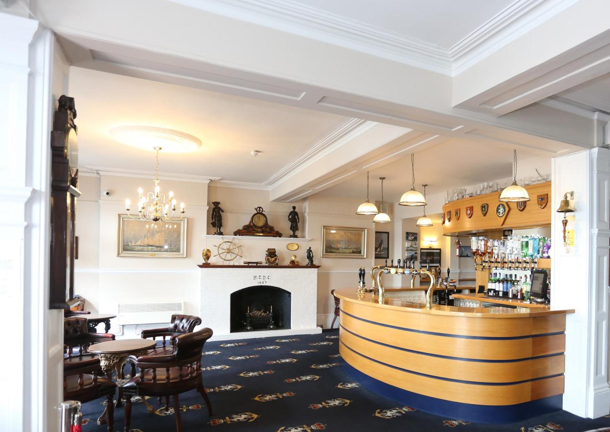 ホテル Royal Temple Yacht Club ラムズゲート エクステリア 写真